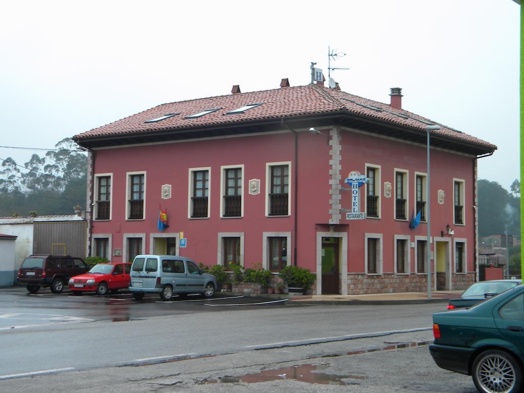Hotel Solymar Bricia Buitenkant foto
